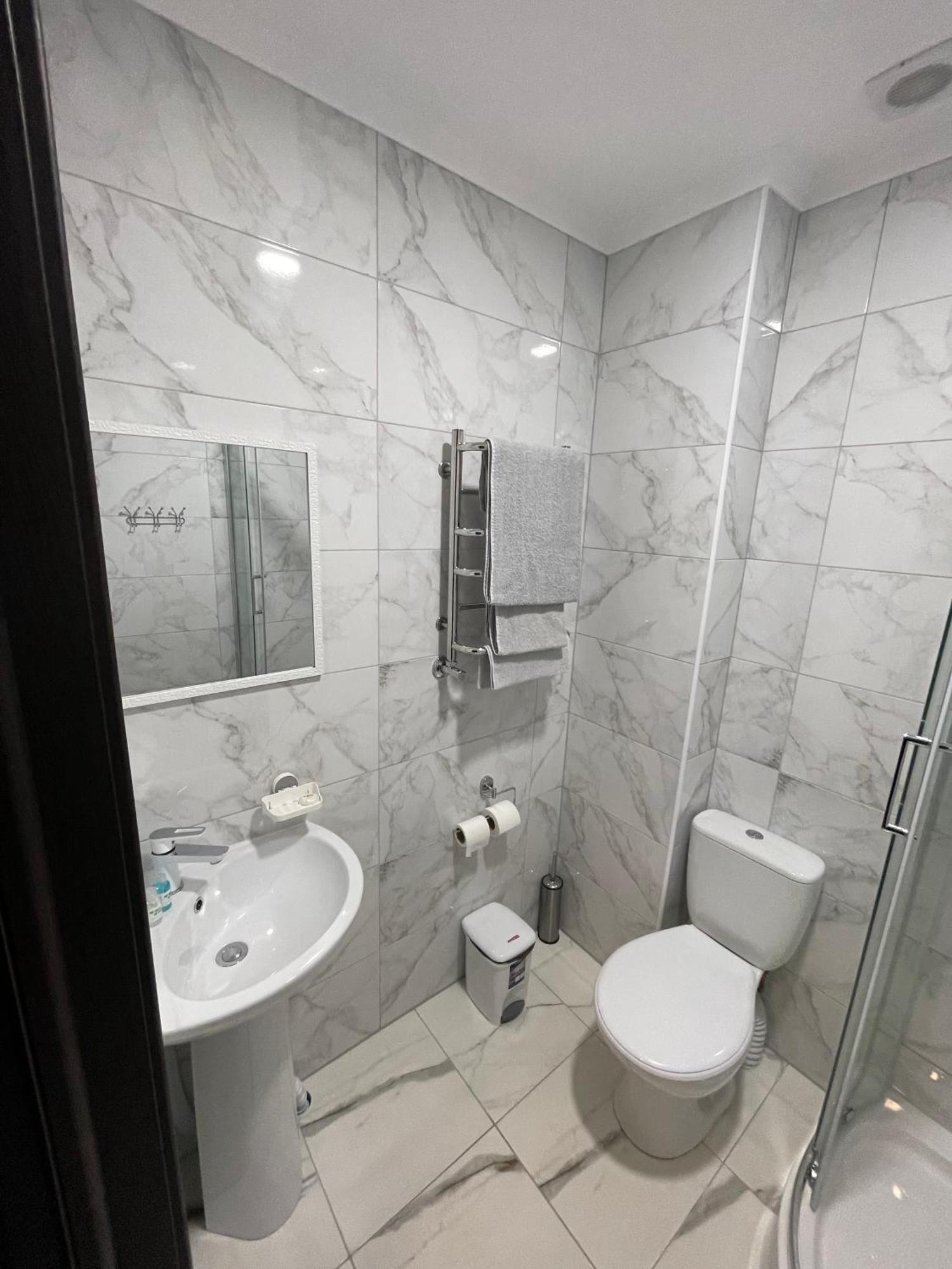 Hotel Ні Пуху, Ні Пера! Reshetylivka Esterno foto